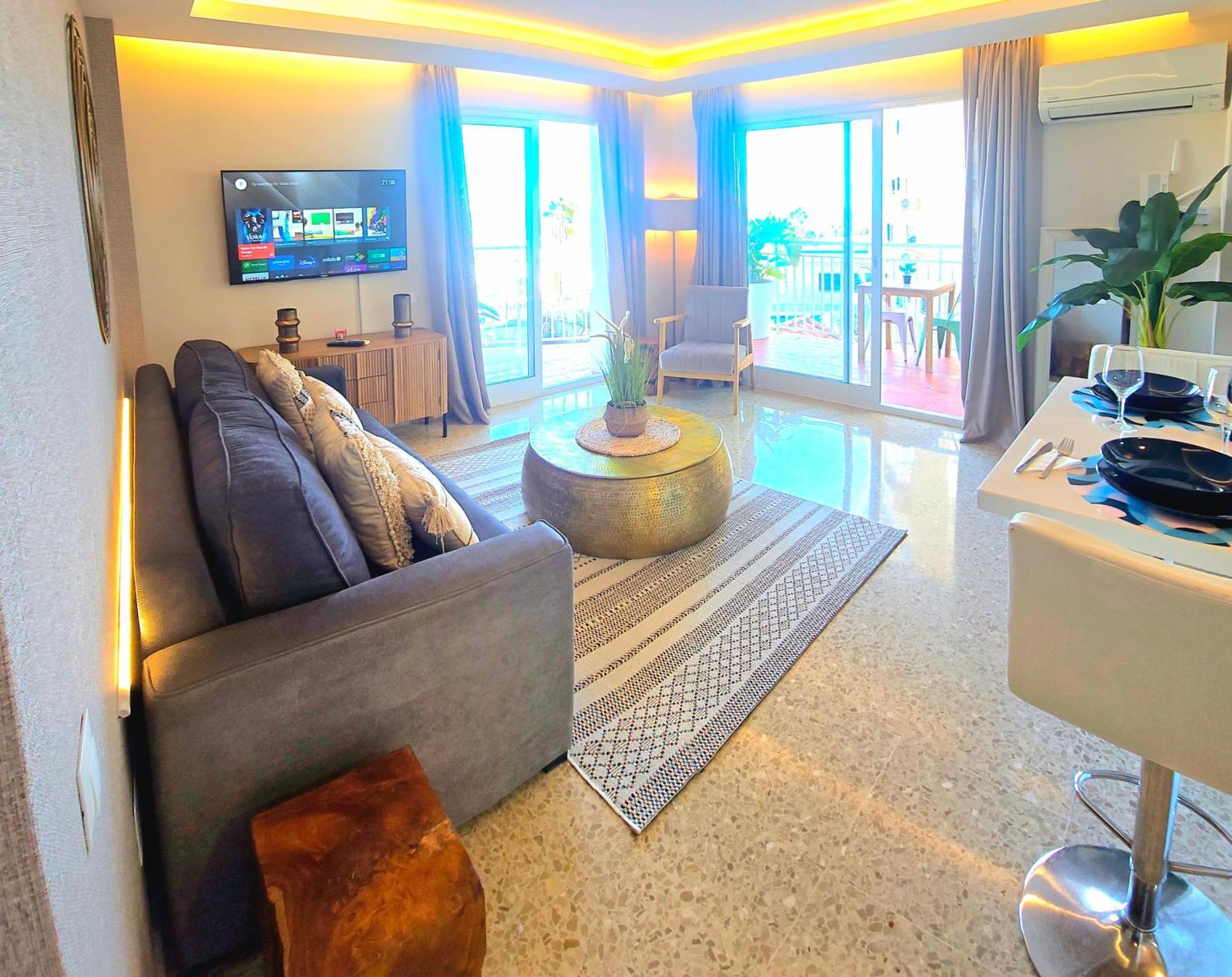 Seaview Retreat Torremolinos City Center, With Pool And Amazing Views By Namaste Elite Екстер'єр фото